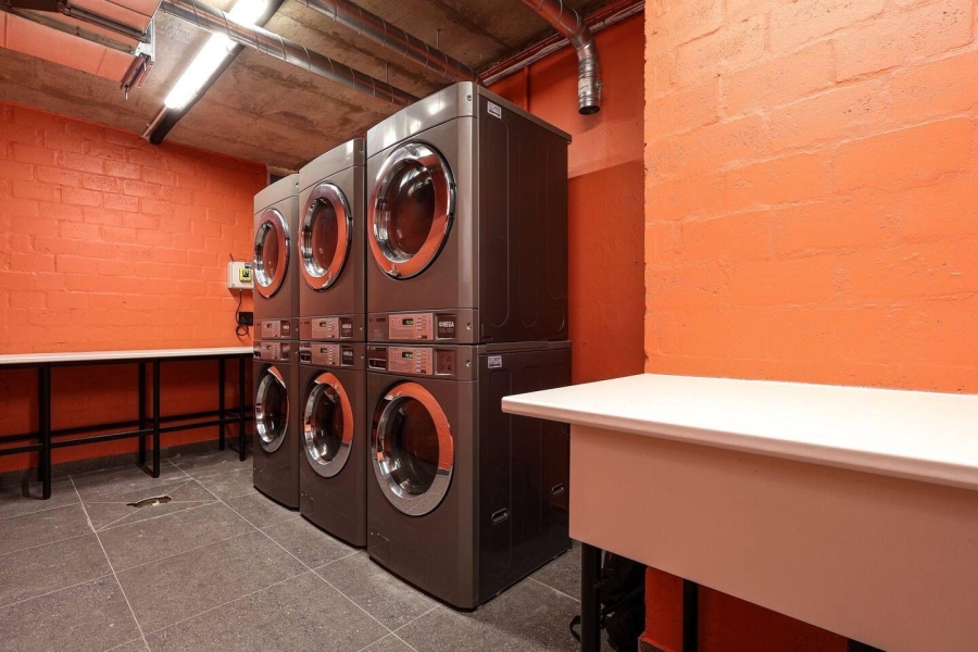 1 Bedroom Property for Sale in Sea Point Western Cape